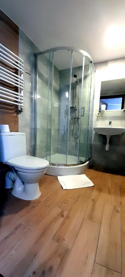 Astral Aparthotel Raszyn Bagian luar foto