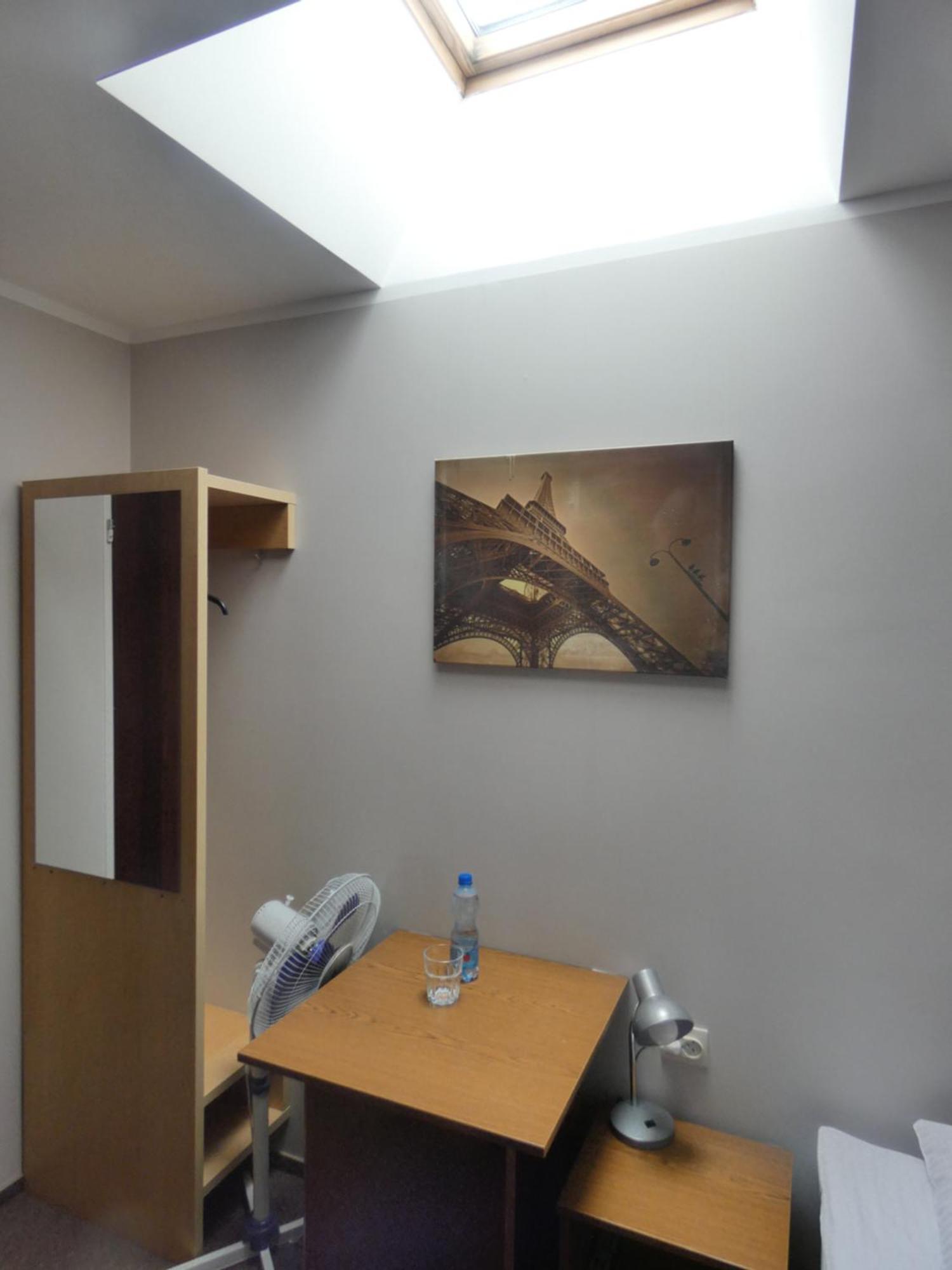 Astral Aparthotel Raszyn Bagian luar foto